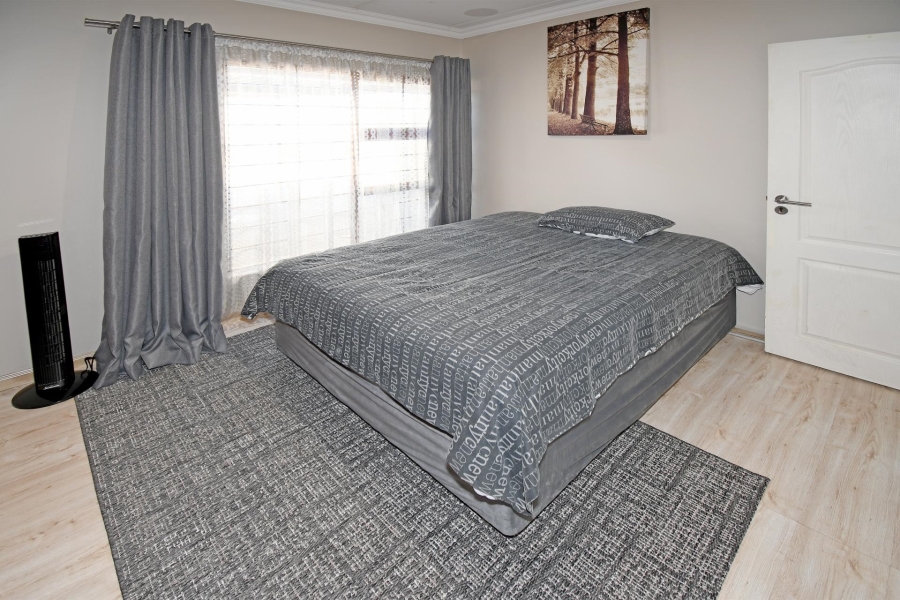 3 Bedroom Property for Sale in Barbeque Downs Gauteng