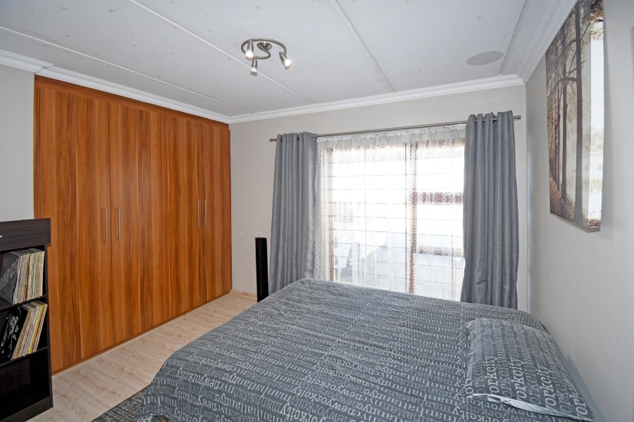 3 Bedroom Property for Sale in Barbeque Downs Gauteng