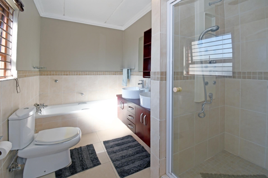 3 Bedroom Property for Sale in Barbeque Downs Gauteng