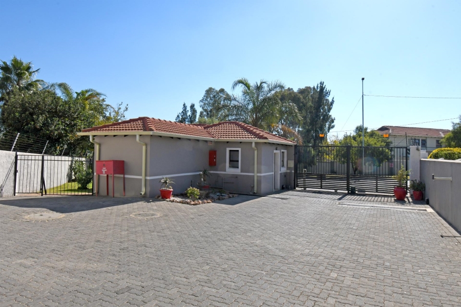 3 Bedroom Property for Sale in Barbeque Downs Gauteng