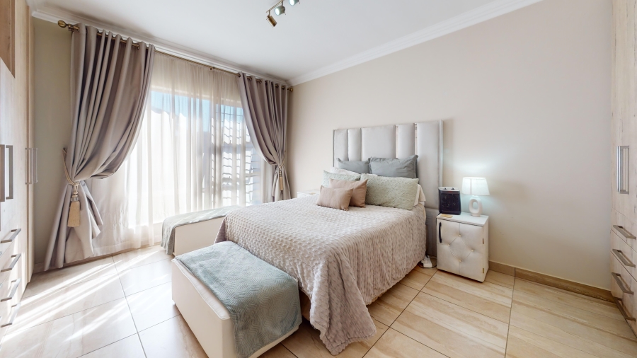 3 Bedroom Property for Sale in Dayanglen Gauteng