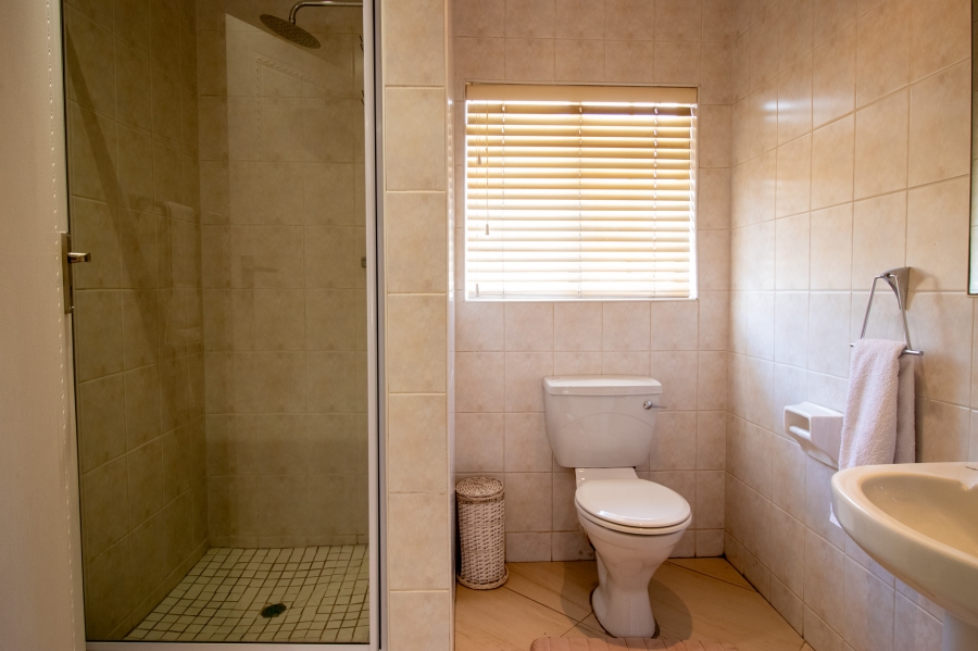 2 Bedroom Property for Sale in Eldoraigne Gauteng