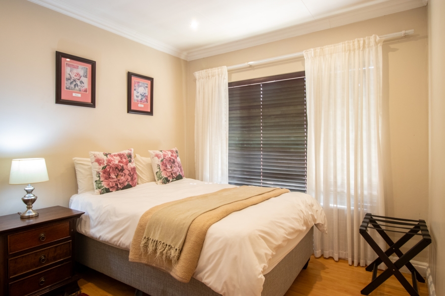 2 Bedroom Property for Sale in Eldoraigne Gauteng