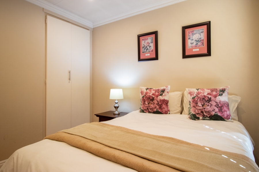 2 Bedroom Property for Sale in Eldoraigne Gauteng