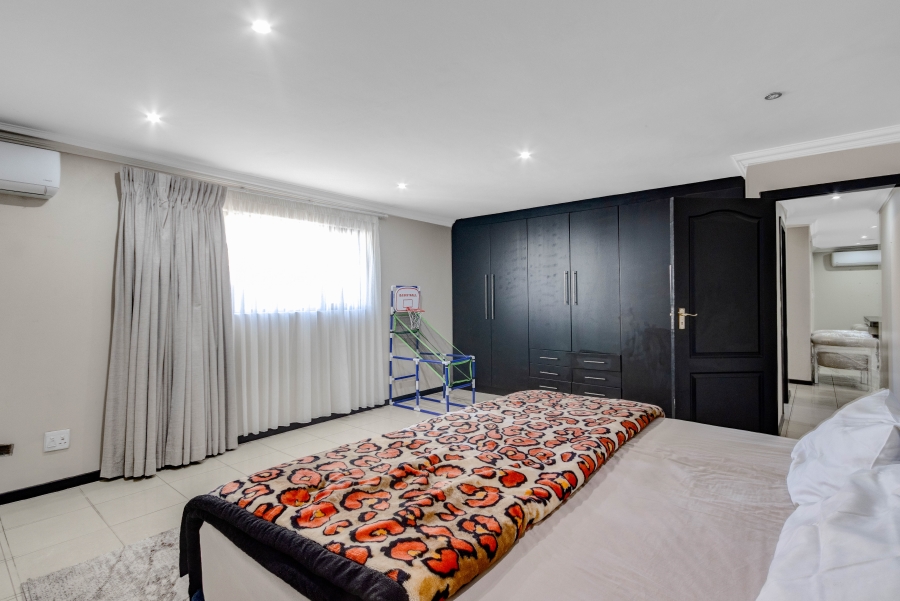 To Let 4 Bedroom Property for Rent in Noordwyk Gauteng