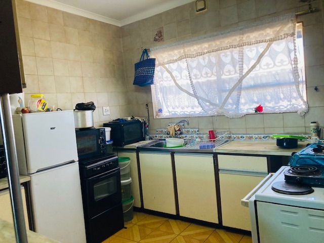 2 Bedroom Property for Sale in Dunnottar Gauteng
