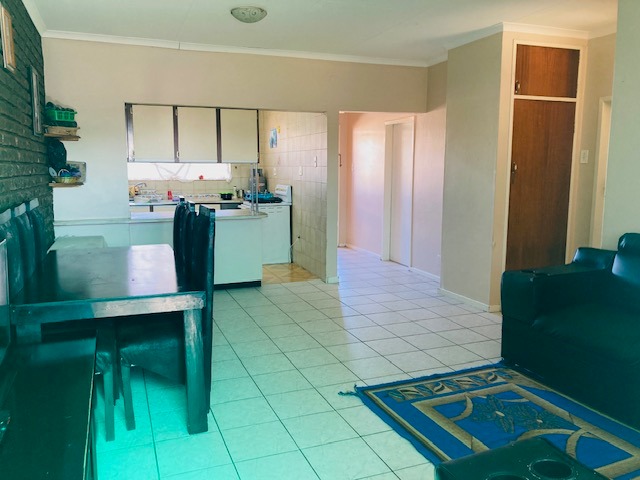 2 Bedroom Property for Sale in Dunnottar Gauteng