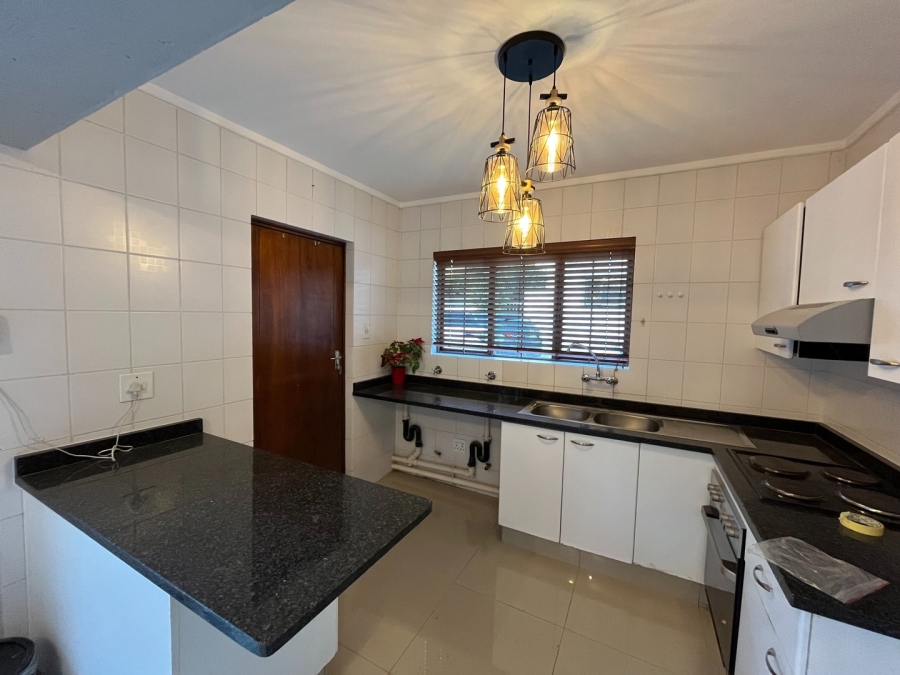To Let 2 Bedroom Property for Rent in Morningside Gauteng