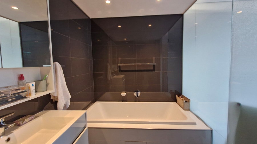 2 Bedroom Property for Sale in Rosebank Gauteng