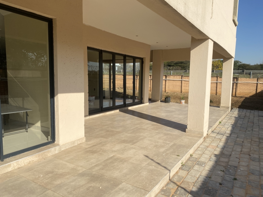 To Let 5 Bedroom Property for Rent in Willow Park Manor Gauteng