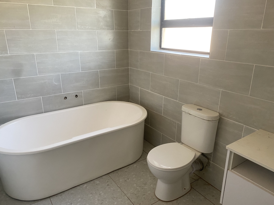 To Let 5 Bedroom Property for Rent in Willow Park Manor Gauteng