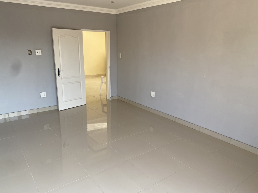 To Let 5 Bedroom Property for Rent in Willow Park Manor Gauteng