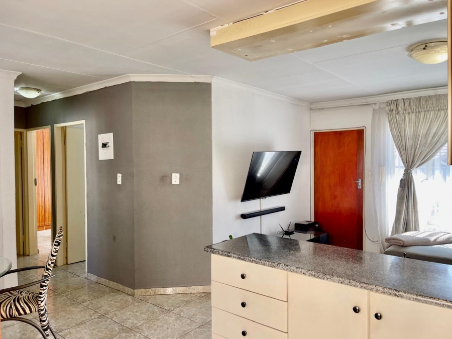 3 Bedroom Property for Sale in Kew Gauteng