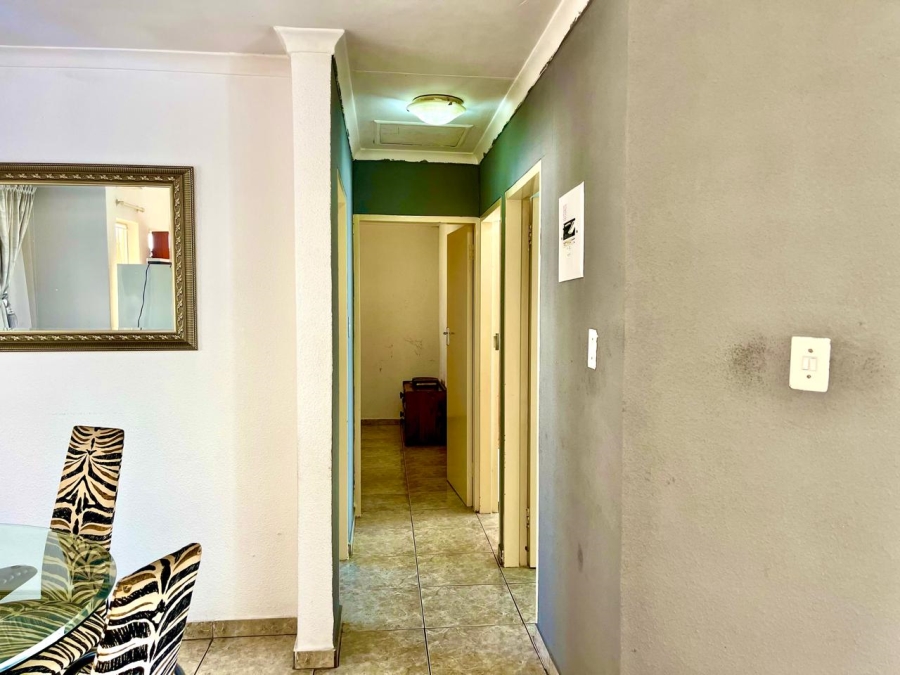 3 Bedroom Property for Sale in Kew Gauteng