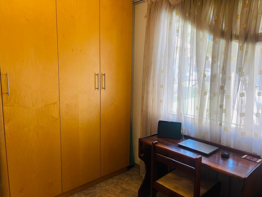 3 Bedroom Property for Sale in Kew Gauteng