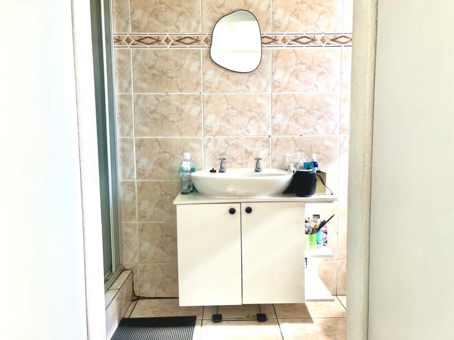 3 Bedroom Property for Sale in Kew Gauteng