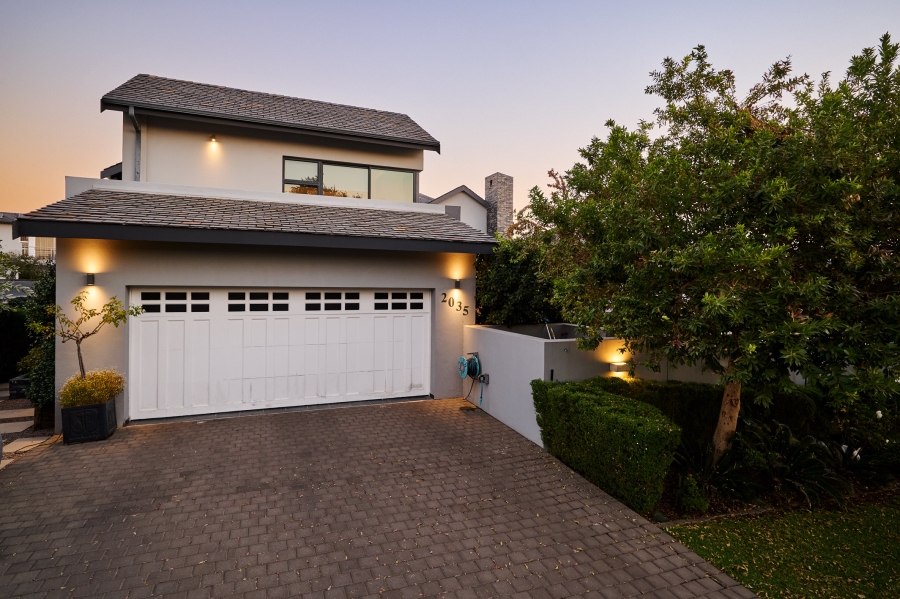 4 Bedroom Property for Sale in Waterfall Country Village Gauteng