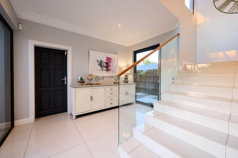 4 Bedroom Property for Sale in Waterfall Country Village Gauteng