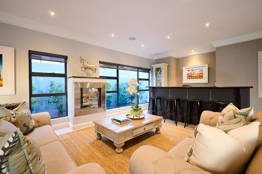 4 Bedroom Property for Sale in Waterfall Country Village Gauteng