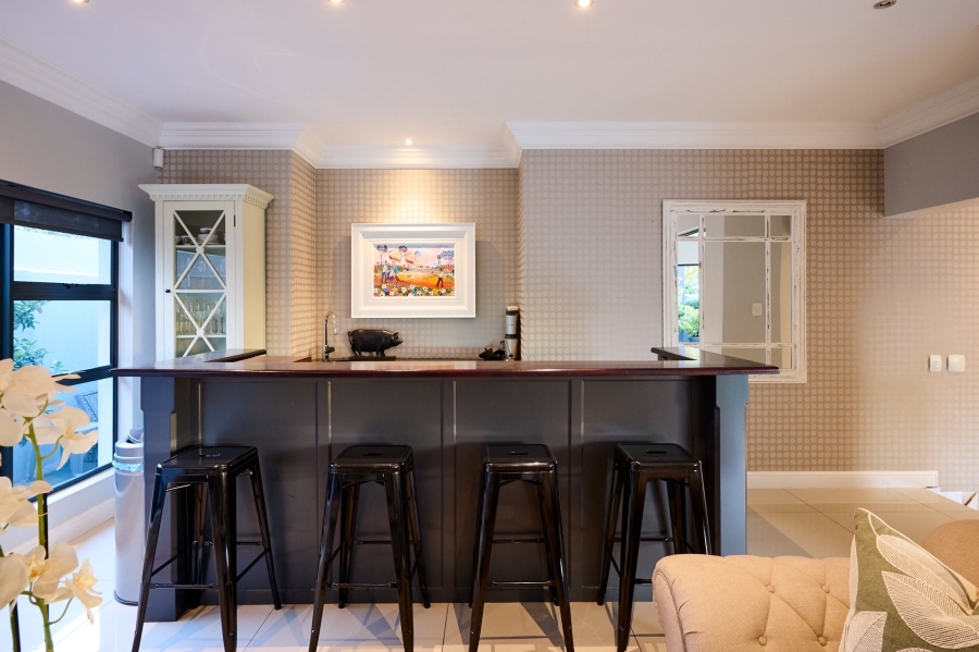 4 Bedroom Property for Sale in Waterfall Country Village Gauteng