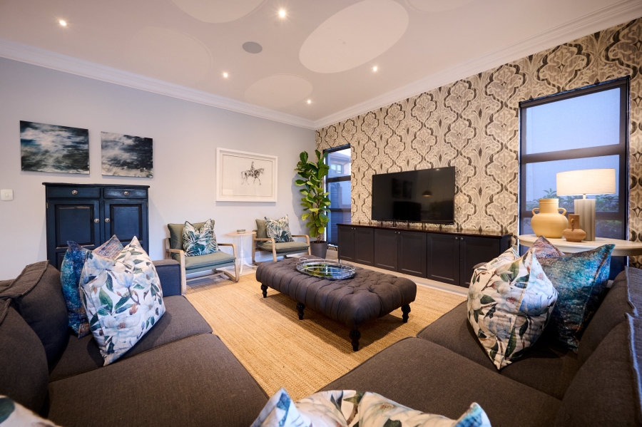 4 Bedroom Property for Sale in Waterfall Country Village Gauteng