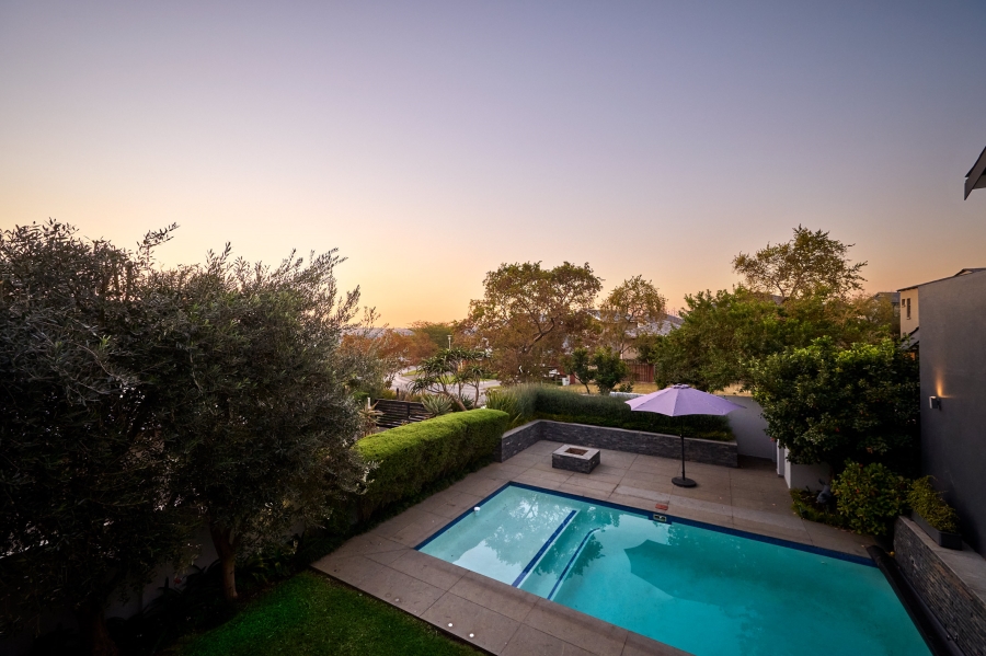 4 Bedroom Property for Sale in Waterfall Country Village Gauteng