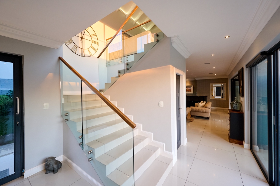 4 Bedroom Property for Sale in Waterfall Country Village Gauteng