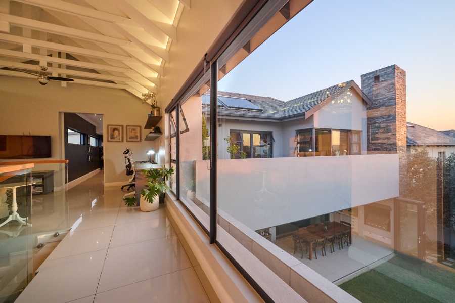 4 Bedroom Property for Sale in Waterfall Country Village Gauteng