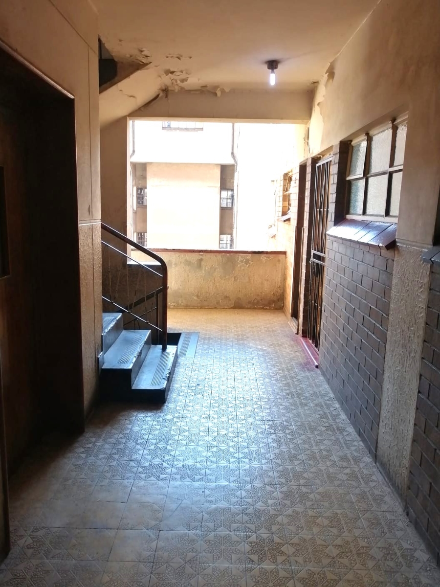 2 Bedroom Property for Sale in Berea Gauteng