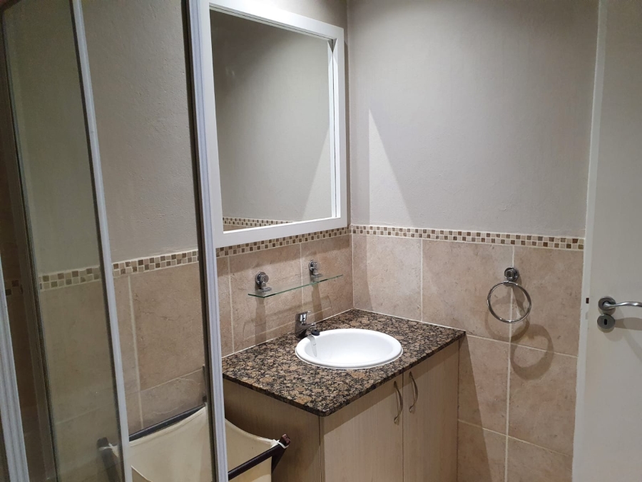To Let 2 Bedroom Property for Rent in Morningside Gauteng