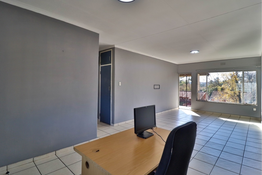 To Let 2 Bedroom Property for Rent in Windsor West Gauteng