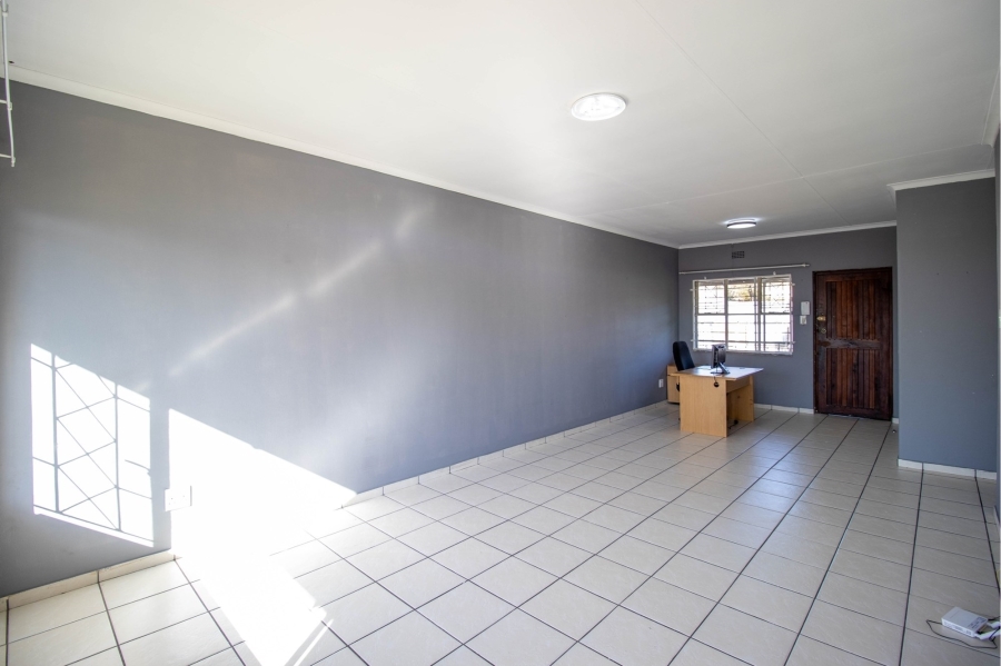 To Let 2 Bedroom Property for Rent in Windsor West Gauteng