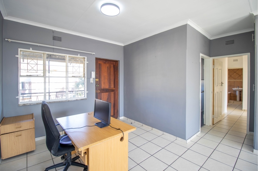 To Let 2 Bedroom Property for Rent in Windsor West Gauteng