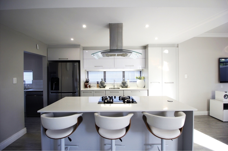 4 Bedroom Property for Sale in Broadacres Gauteng