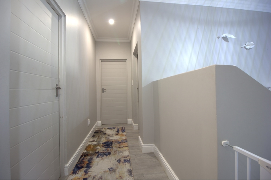 4 Bedroom Property for Sale in Broadacres Gauteng
