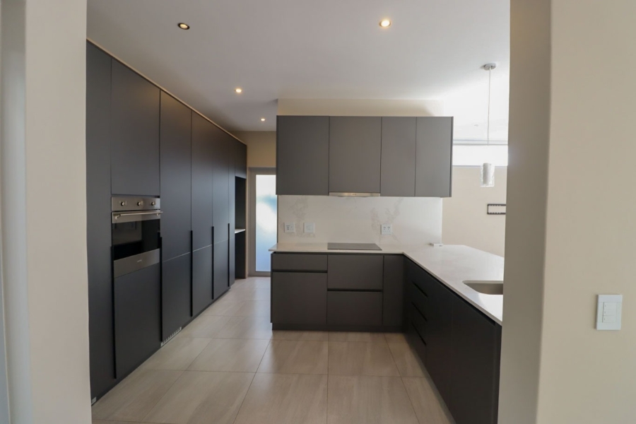 To Let 3 Bedroom Property for Rent in Bryanston Gauteng