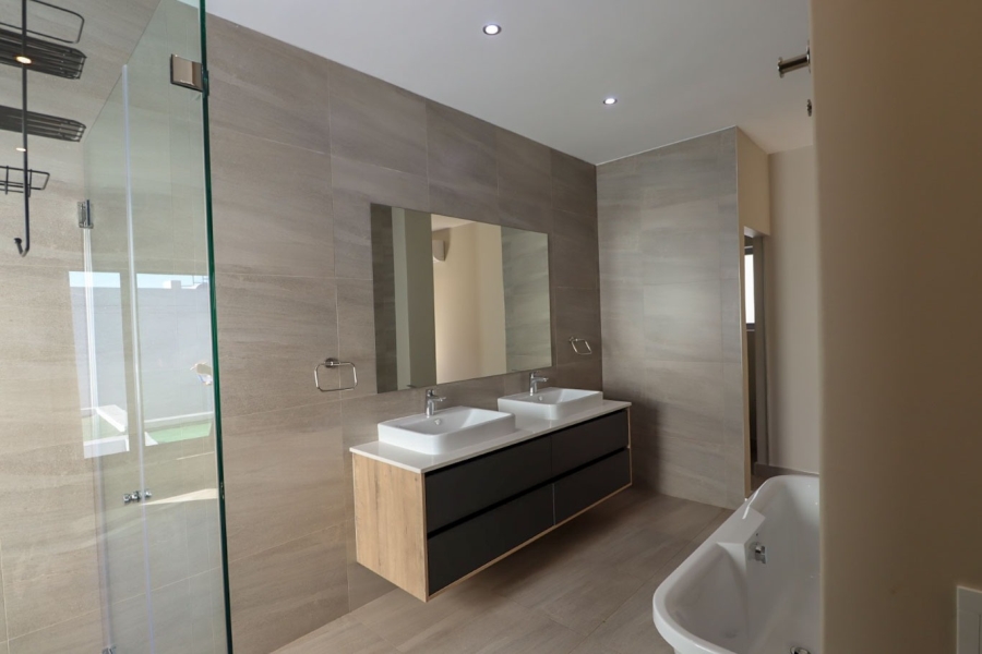 To Let 3 Bedroom Property for Rent in Bryanston Gauteng