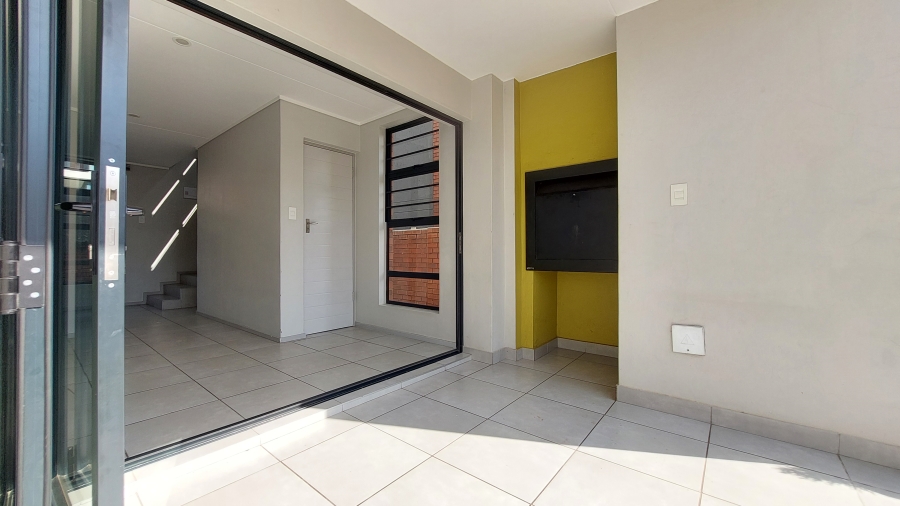 3 Bedroom Property for Sale in Amberfield Gauteng