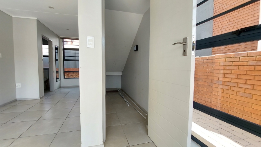 3 Bedroom Property for Sale in Amberfield Gauteng