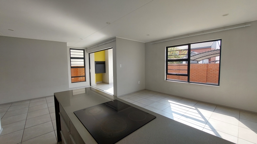 3 Bedroom Property for Sale in Amberfield Gauteng