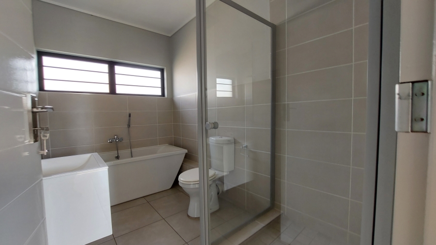 3 Bedroom Property for Sale in Amberfield Gauteng