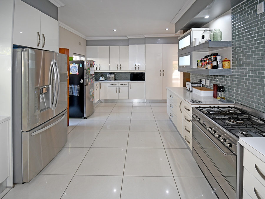 5 Bedroom Property for Sale in Parkmore Gauteng