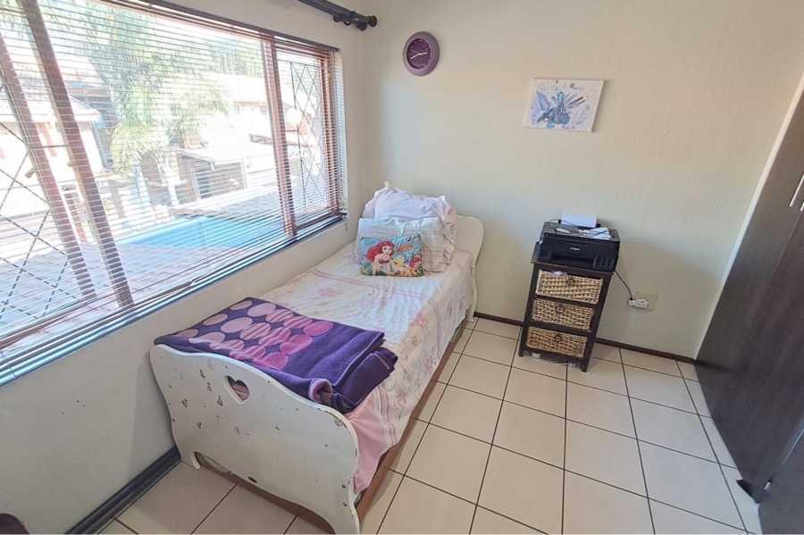 3 Bedroom Property for Sale in Hennopspark Gauteng