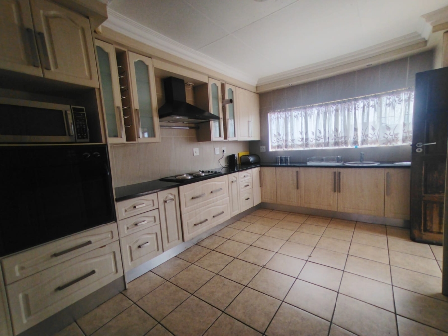 3 Bedroom Property for Sale in Toekomsrus Gauteng