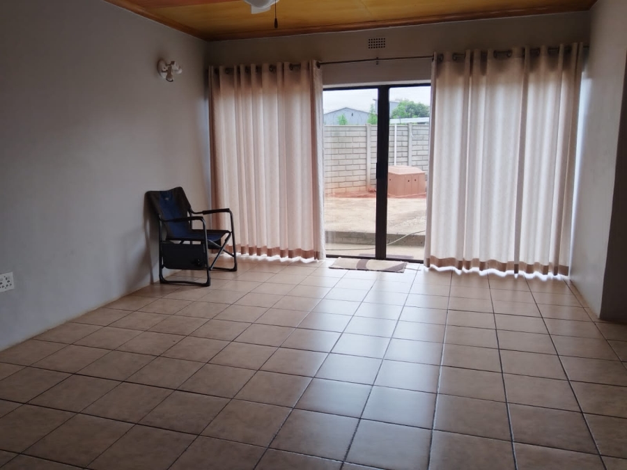 3 Bedroom Property for Sale in Toekomsrus Gauteng