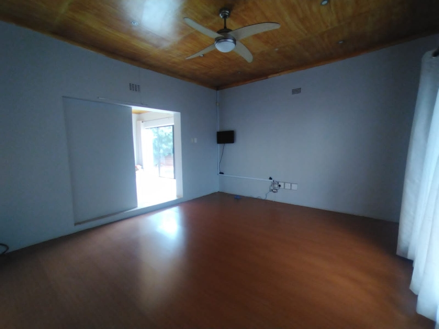 3 Bedroom Property for Sale in Toekomsrus Gauteng