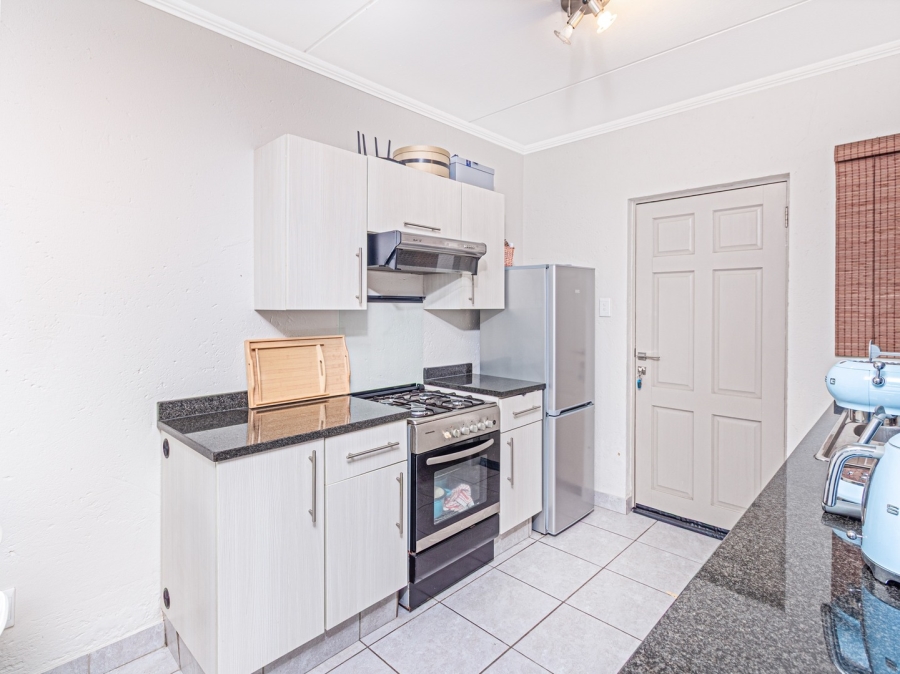 1 Bedroom Property for Sale in Beverley Gauteng