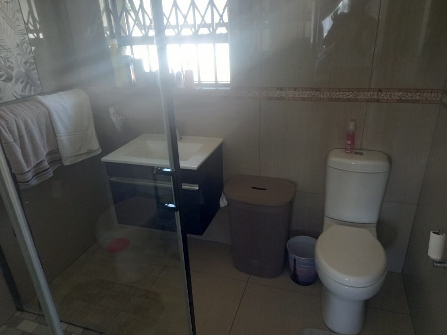 4 Bedroom Property for Sale in Noordwyk Gauteng