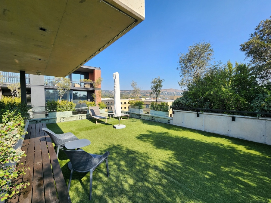 2 Bedroom Property for Sale in Nieuw Muckleneuk Gauteng