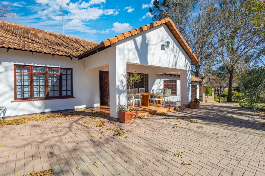 14 Bedroom Property for Sale in Chartwell Gauteng